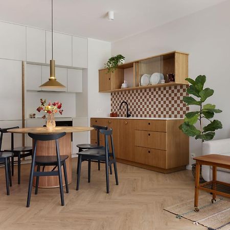 Solidarnosc Three Bedrooms & Garden Apartment Danzica Esterno foto